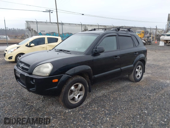 2007 Hyundai Tucson SE with VIN KM8JN72D67U501956, listed as a IAAI auction lot 41513205 with 165,071 mi miles and . Bid and sale history available at DreamBid. Image 2.