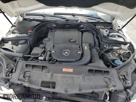 2013 Mercedes-Benz C 250 z VIN WDDGJ4HB8DG031492, wystawiony jako Copart lot #56948645 z przebiegiem 80 972 mil mil oraz Szkoda całkowita • Salvage title. Historia ofert i sprzedaży dostępna na DreamBid. Obrazek 11.