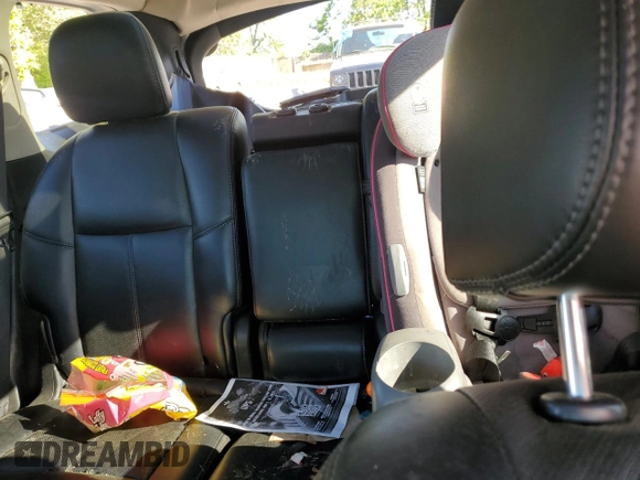 2014 Nissan Pathfinder S z VIN 5N1AR2MM2EC704401, wystawiony jako Copart lot #56030205 z przebiegiem 156 056 mil mil oraz Szkoda całkowita • Salvage title. Historia ofert i sprzedaży dostępna na DreamBid. Obrazek 10.