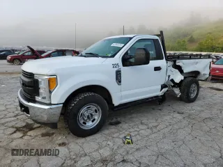 2017 Ford F-250 XL with VIN 1FTBF2A67HEE17619, listed as a Copart auction lot 62890205 with 149,123 mi miles and Salvage title. Bid and sale history available at DreamBid. Image 1.