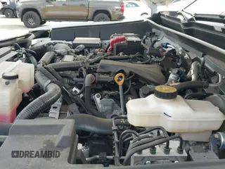 2024 Toyota Tacoma SR5 с VIN 3TYLB5JN1RT002580, выставлен на аукционе IAAI как лот 43249700 с пробегом 56 864 миль миль и . История ставок и продаж доступна на DreamBid. Изображение 19.