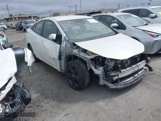 2018 Toyota Prius Two with VIN JTDKARFU6J3546239, listed as a IAAI auction lot 42013889 with 92,077 mi miles. Bid and sale history available at carsss.com. Image 1.