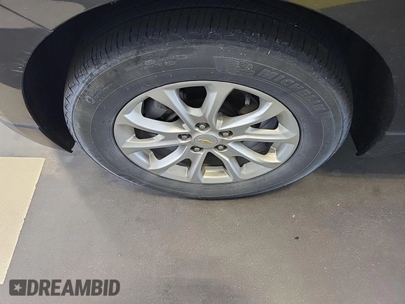 2020 Chevrolet Equinox LT with VIN 2GNAXJEV5L6235622, listed as a IAAI auction lot 42843936 with 65,504 mi miles and . Bid and sale history available at DreamBid. Image 10.
