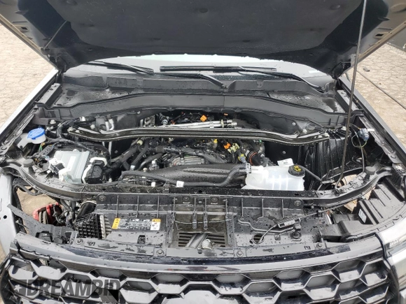2025 Ford Explorer ST-Line with VIN 1FMUK8KH0SGB38060, listed as a Copart auction lot 61137525 with 10,970 mi miles and Salvage title. Bid and sale history available at DreamBid. Image 12.