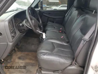 2004 GMC Sierra 1500 with VIN 1GTHC24204E339688, listed as a Copart auction lot 77595054 with 230,719 mi miles and Clean Title. Bid and sale history available at DreamBid. Image 7.