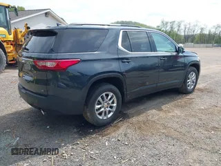 2019 Chevrolet Traverse LT Cloth with VIN 1GNEVGKW6KJ292498, listed as a IAAI auction lot 42006147 with 26,724 mi miles. Bid and sale history available at carsss.com. Image 4.