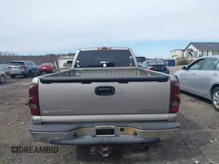 2003 Chevrolet Silverado 1500 LS with VIN 1GCEC19T23E285212, listed as a IAAI auction lot 41587343 with 249,563 mi miles and . Bid and sale history available at DreamBid. Image 16.