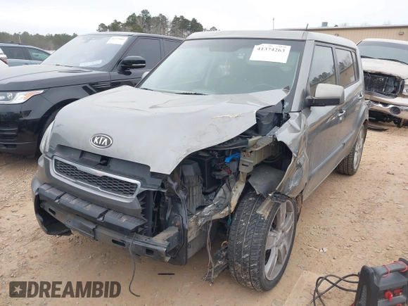 2011 Kia Soul + with VIN KNDJT2A28B7307028, listed as a IAAI auction lot 41374263 with 182,074 mi miles. Bid and sale history available at carsss.com. Image 2.