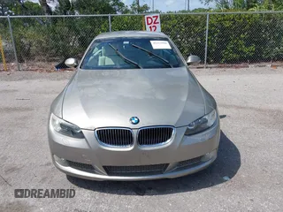 2008 BMW 3 Series 335i z VIN WBAWL73568PX52934, wystawiony jako IAAI lot #42212988 z przebiegiem 76 023 mil mil oraz . Historia ofert i sprzedaży dostępna na DreamBid. Obrazek 12.
