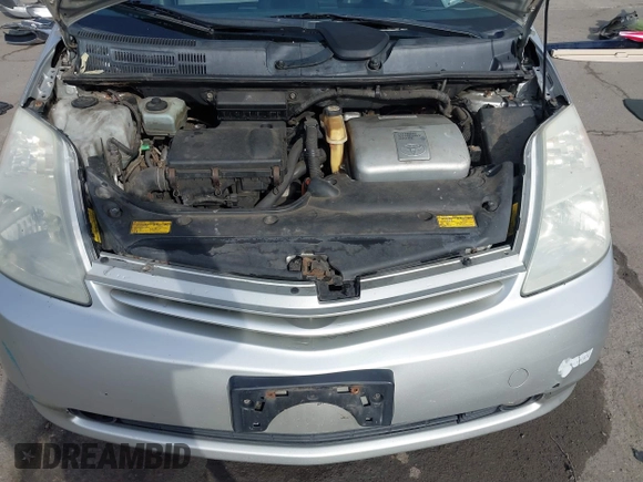 2005 Toyota Prius with VIN JTDKB20U257017611, listed as a IAAI auction lot 42087781 with 263,985 mi miles. Bid and sale history available at carsss.com. Image 10.