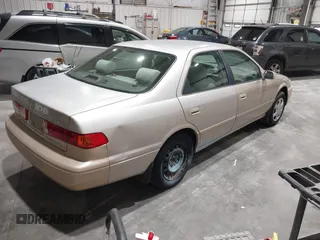 2001 Toyota Camry CE with VIN 4T1BG22K31U808394, listed as a IAAI auction lot 41909910 with 226,388 mi miles. Bid and sale history available at carsss.com. Image 4.