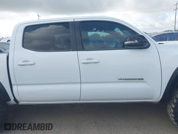 2018 Toyota Tacoma SR with VIN 3TMCZ5AN6JM138747, listed as a IAAI auction lot 42684725 with 144,725 mi miles and . Bid and sale history available at DreamBid. Image 12.