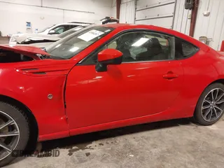 2017 Toyota 86 with VIN JF1ZNAA13H8710941, listed as a IAAI auction lot 41500207 with 92,266 mi miles. Bid and sale history available at carsss.com. Image 14.