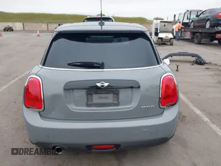 2015 MINI Hardtop 4 Door with VIN WMWXS5C52FT829699, listed as a IAAI auction lot 42078187 with 59,641 mi miles and . Bid and sale history available at DreamBid. Image 17.