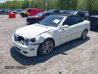 2008 Mercedes-Benz CLK 350 z VIN WDBTK56F08F238261, wystawiony jako IAAI lot #41988325 z przebiegiem 263 008 mil mil oraz . Historia ofert i sprzedaży dostępna na DreamBid. Obrazek 6.