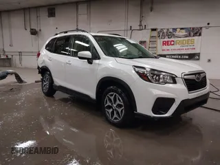 2019 Subaru Forester Premium with VIN JF2SKAGC3KH423315, listed as a IAAI auction lot 41216364 with 105,019 mi miles. Bid and sale history available at carsss.com. Image 1.