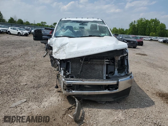 2022 Ford F-250 XL z VIN 1FTBF2B65NED54952, wystawiony jako Copart lot #58502015 z przebiegiem 19 780 mil mil oraz Szkoda całkowita • Salvage title. Historia ofert i sprzedaży dostępna na DreamBid. Obrazek 5.
