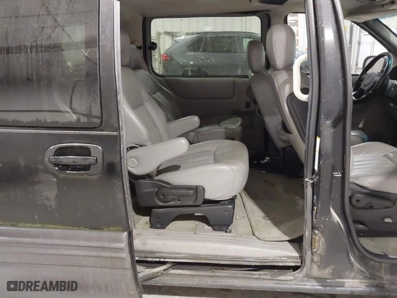 2003 Pontiac Montana w/1SJ Pkg with VIN 1GMDX13E03D171916, listed as a IAAI auction lot 41495162 with 161,413 mi miles. Bid and sale history available at carsss.com. Image 8.