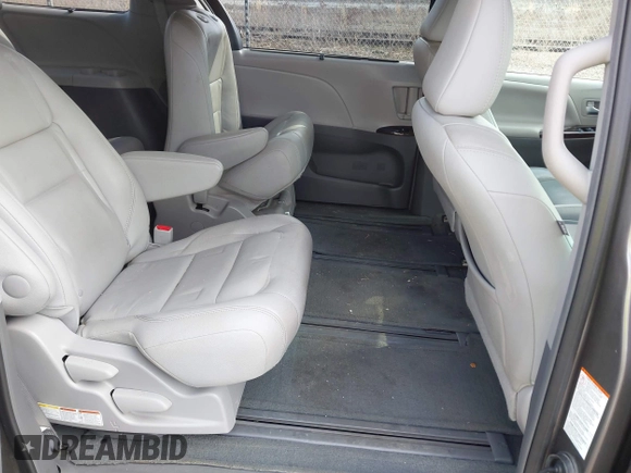 2017 Toyota Sienna XLE with VIN 5TDDZ3DC7HS157241, listed as a IAAI auction lot 41530337 with 87,448 mi miles and . Bid and sale history available at DreamBid. Image 8.