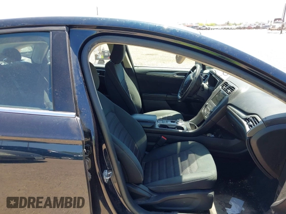 2020 Ford Fusion SE with VIN 3FA6P0HD8LR111256, listed as a IAAI auction lot 42032725 with 98,822 mi miles. Bid and sale history available at carsss.com. Image 5.