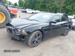 2014 Dodge Charger RT Plus with VIN 2C3CDXDT6EH187041, listed as a IAAI auction lot 39443589 with 62,981 mi miles. Bid and sale history available at carsss.com. Image 18.