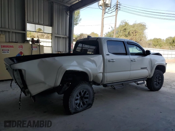 2021 Toyota Tacoma SR5 z VIN 3TMBZ5DN6MM031399, wystawiony jako Copart lot #82078704 z przebiegiem 139 358 mil mil oraz Czysty tytuł • Clean title. Historia ofert i sprzedaży dostępna na DreamBid. Obrazek 3.
