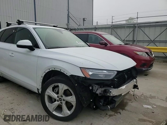 2021 Audi Q5 Premium Plus with VIN WA1BAAFY6M2010268, listed as a Copart auction lot 60370325 with 38,227 mi miles and Salvage title. Bid and sale history available at DreamBid. Image 14.
