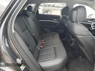 2021 Audi e-tron Prestige z VIN WA1VABGE0MB004327, wystawiony jako Copart lot #51814545 z przebiegiem 16 460 mil mil oraz Szkoda całkowita • Salvage title. Historia ofert i sprzedaży dostępna na DreamBid. Obrazek 11.