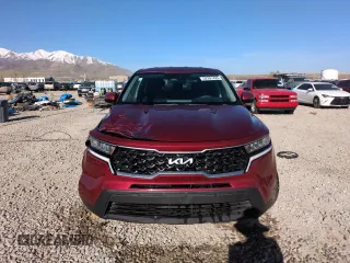 2022 Kia Sorento LX z VIN 5XYRGDLC4NG099777, wystawiony jako Copart lot #52391425 z przebiegiem 111 531 mil mil oraz Szkoda całkowita • Salvage title. Historia ofert i sprzedaży dostępna na DreamBid. Obrazek 5.