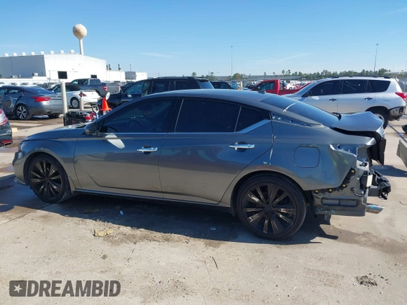 2020 Nissan Altima Platinum with VIN 1N4BL4FV6LN309754, listed as a IAAI auction lot 41356830 with 84,168 mi miles and . Bid and sale history available at carsss.com. Image 15.
