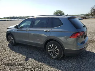 2024 Volkswagen Tiguan S z VIN 3VVRB7AX8RM069620, wystawiony jako Copart lot #56954215 z przebiegiem 22 079 mil mil oraz Szkoda całkowita • Salvage title. Historia ofert i sprzedaży dostępna na DreamBid. Obrazek 2.