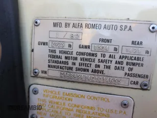 1982 Alfa Romeo Spider Veloce z VIN ZARBA5414C1014655, wystawiony jako Copart lot #74420044 z przebiegiem 63 266 mil mil oraz Szkody całkowita. Historia ofert i sprzedaży dostępna na DreamBid. Obrazek 12.