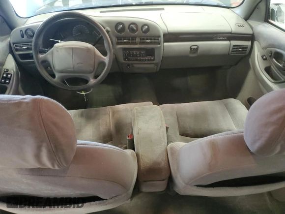 1997 Chevrolet Lumina LS with VIN 2G1WL52M1V1171925, listed as a Copart auction lot 47935225 with 149,971 mi miles and Clean Title. Bid and sale history available at DreamBid. Image 8.