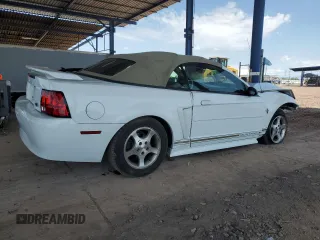 2001 Ford Mustang Deluxe z VIN 1FAFP44401F174830, wystawiony jako Copart lot #59810595 z przebiegiem Nie podano mil oraz Szkoda całkowita • Salvage title. Historia ofert i sprzedaży dostępna na DreamBid. Obrazek 3.