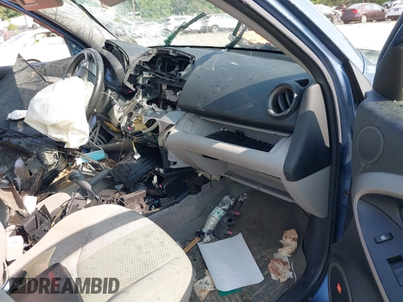 2006 Toyota RAV4 Limited with VIN JTMBK34V165000921, listed as a IAAI auction lot 42372501 with Not provided miles and . Bid and sale history available at DreamBid. Image 5.