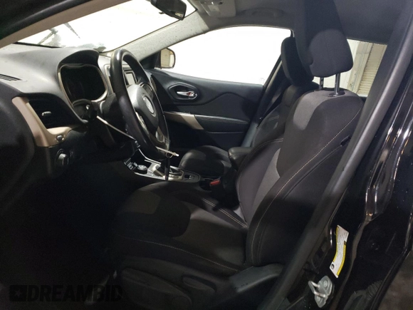 2017 Jeep Cherokee Altitude with VIN 1C4PJMAS2HW587409, listed as a Copart auction lot 88558155 with 111,788 mi miles and Salvage title. Bid and sale history available at DreamBid. Image 7.