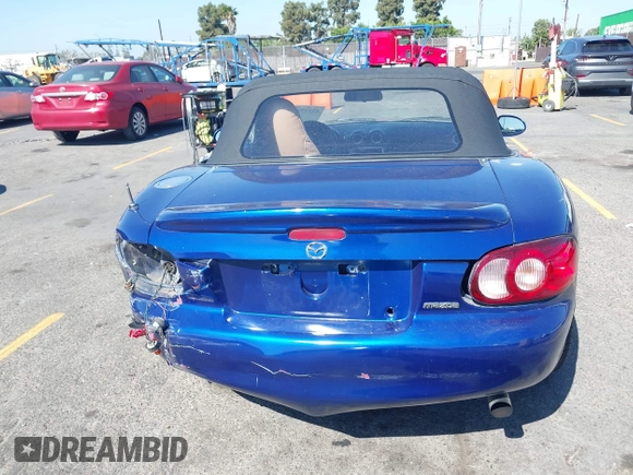 2003 Mazda MX-5 Miata Cloth z VIN JM1NB353830301964, wystawiony jako IAAI lot #42317534 z przebiegiem 192 342 mil mil oraz . Historia ofert i sprzedaży dostępna na DreamBid. Obrazek 16.