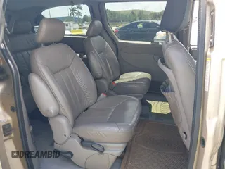 2001 Dodge Caravan ES with VIN 2B8GP54L51R198959, listed as a IAAI auction lot 41941050 with 208,396 mi miles and . Bid and sale history available at carsss.com. Image 8.
