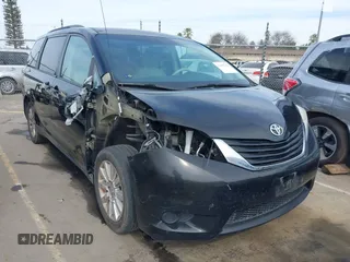 2012 Toyota Sienna LE with VIN 5TDJK3DC0CS037989, listed as a IAAI auction lot 41622546 with 165,363 mi miles. Bid and sale history available at carsss.com. Image 1.