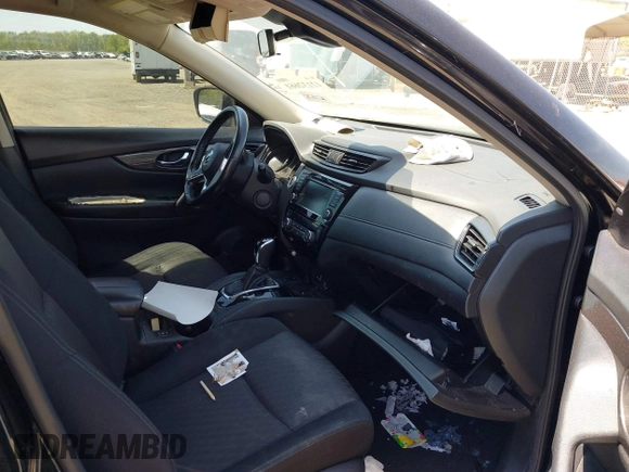 2019 Nissan Rogue SV with VIN JN8AT2MV8KW379699, listed as a IAAI auction lot 42132661 with 1 mi miles. Bid and sale history available at carsss.com. Image 5.