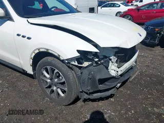 2017 Maserati Levante с VIN ZN661XUA6HX210610, выставлен на аукционе IAAI как лот 41867196 с пробегом 87 484 миль миль и . История ставок и продаж доступна на DreamBid. Изображение 6.