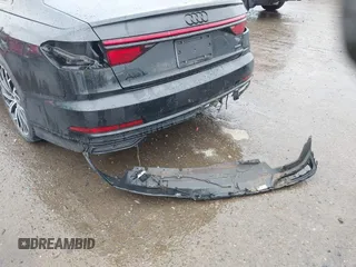 2021 Audi A8 with VIN WAU8DAF85MN015562, listed as a IAAI auction lot 41615742 with 25,149 mi miles. Bid and sale history available at carsss.com. Image 6.