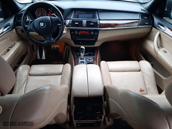 2013 BMW X5 xDrive35i with VIN 5UXZV4C55D0B07026, listed as a Copart auction lot 81882074 with NaN miles and Salvage Title. Bid and sale history available at carsss.com. Image 8.