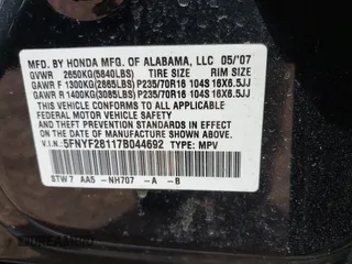 2007 Honda Pilot LX with VIN 5FNYF28117B044692, listed as a IAAI auction lot 42081205 with 173,744 mi miles and . Bid and sale history available at DreamBid. Image 9.