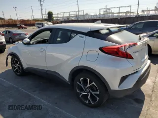 2018 Toyota C-HR XLE z VIN NMTKHMBX8JR015992, wystawiony jako Copart lot #65197115 z przebiegiem 49 226 mil mil oraz Szkoda całkowita • Salvage title. Historia ofert i sprzedaży dostępna na DreamBid. Obrazek 2.
