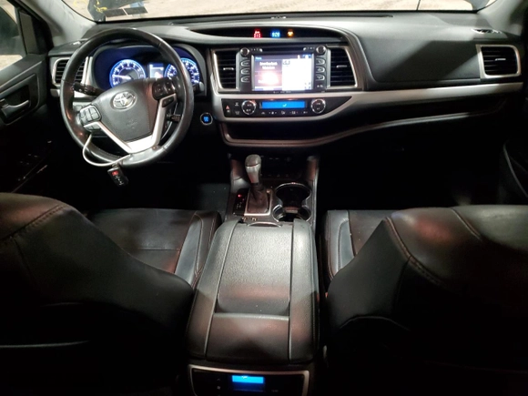 2019 Toyota Highlander SE with VIN 5TDJZRFH7KS608156, listed as a Copart auction lot 44540045 with 164,160 mi miles and Salvage Title. Bid and sale history available at carsss.com. Image 8.