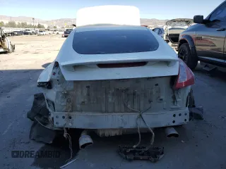 2017 Nissan 370Z z VIN JN1AZ4EH5HM954542, wystawiony jako Copart lot #44384345 z przebiegiem 87 259 mil mil oraz Szkoda całkowita • Salvage title. Historia ofert i sprzedaży dostępna na DreamBid. Obrazek 6.