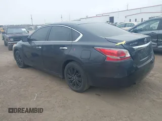 2014 Nissan Altima 2.5 S with VIN 1N4AL3AP0EC135046, listed as a IAAI auction lot 41779259 with 84,724 mi miles. Bid and sale history available at carsss.com. Image 3.