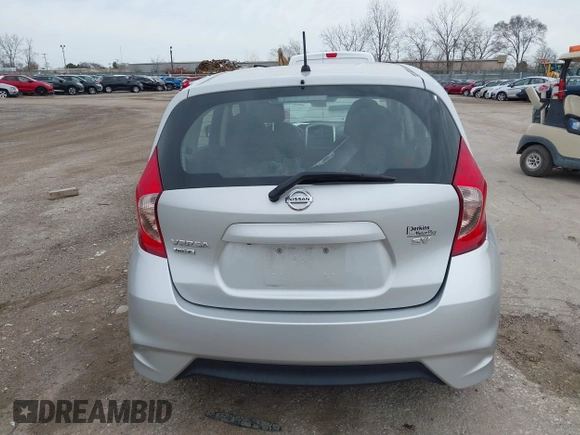 2019 Nissan Note SV z VIN 3N1CE2CP3KL363503, wystawiony jako IAAI lot #41811652 z przebiegiem 91 101 mil mil oraz . Historia ofert i sprzedaży dostępna na DreamBid. Obrazek 16.