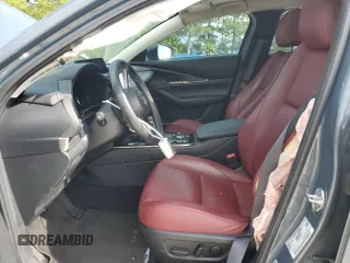 2023 Mazda CX-30 S Carbon Edition с VIN 3MVDMBCM9PM517237, выставлен на аукционе Copart как лот 55773945 с пробегом 17 724 миль миль и Списание • Salvage title. История ставок и продаж доступна на DreamBid. Изображение 7.